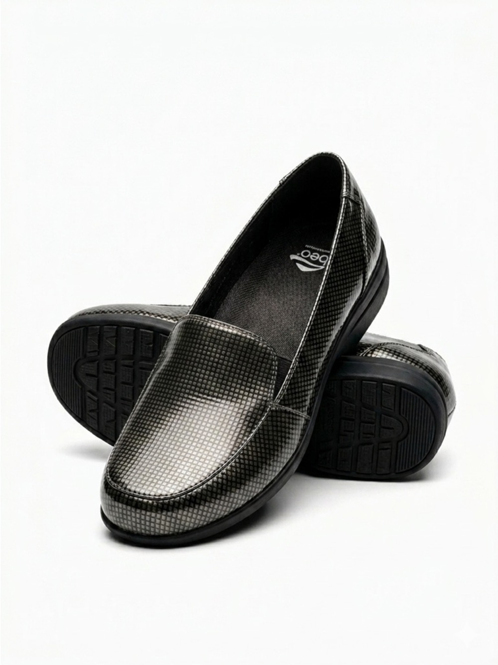 ABEO 24/7 Avery Slip Resistant Loafer Metallic Reptile Leather Pewter Size 7.5